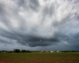 Weak supercell,Špinel