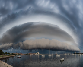 Shelf cloud above Umag,panorama
